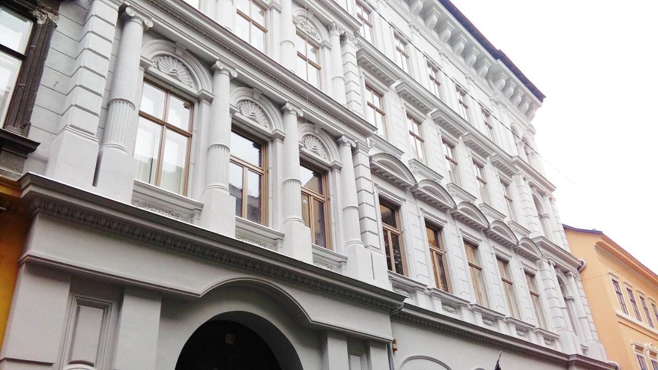 City Center Apartment With Gym & Spa Budapest Exterior photo